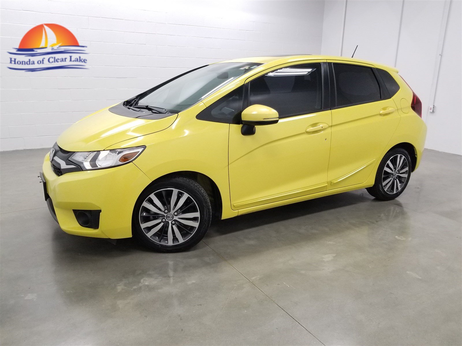 Pre Owned 2015 Honda Fit Ex Hatchback Fm748015 John Eagle Dealerships